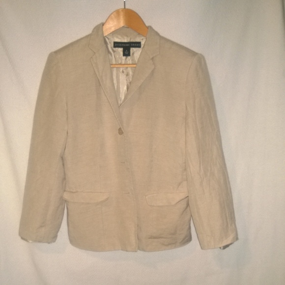 Josephine Chaus Jackets & Blazers - JoSEPHINE CHAUS tan linen/rayon blazer